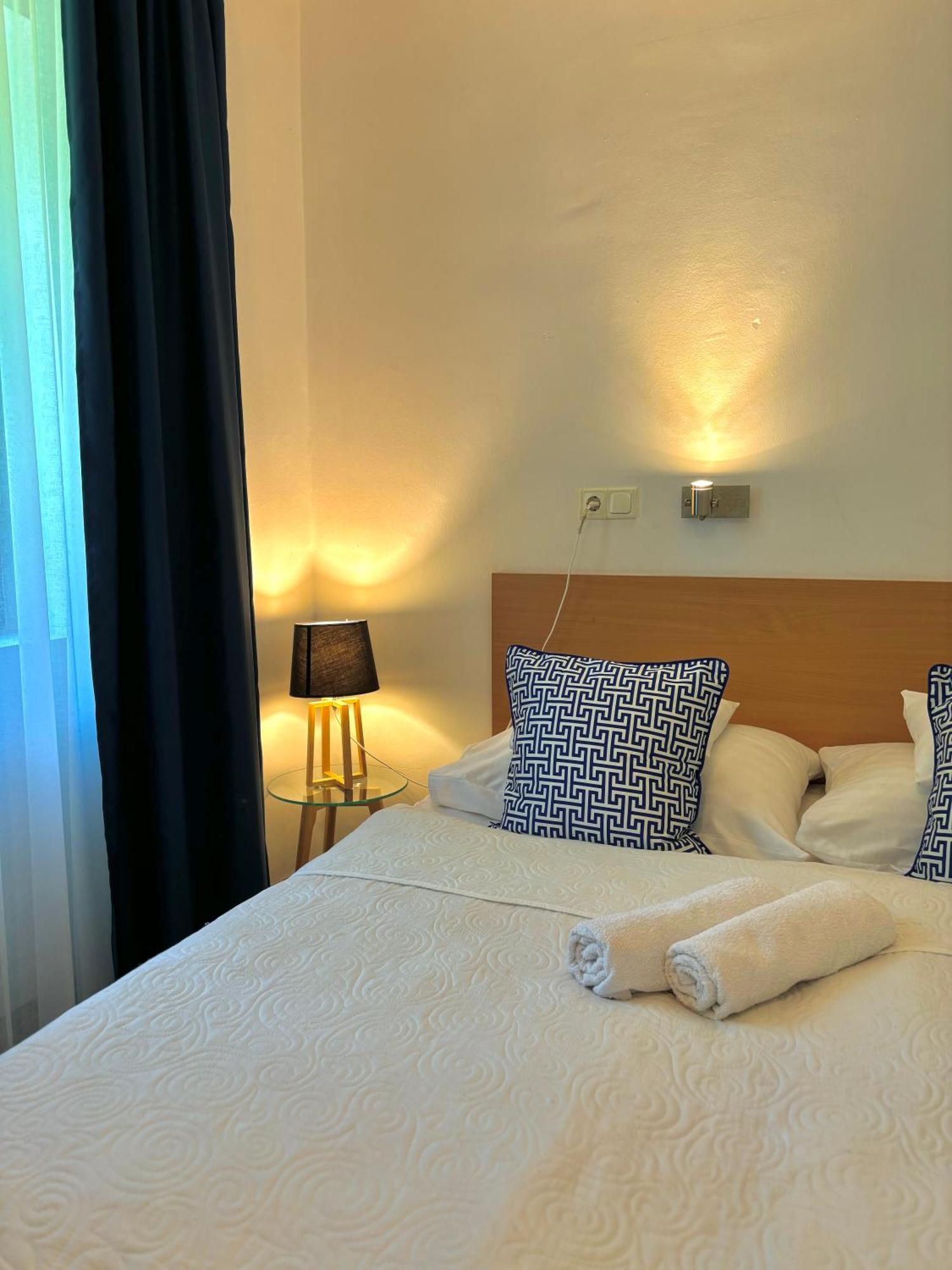 Sziget23 Hotel Ábrahámhegy Екстериор снимка