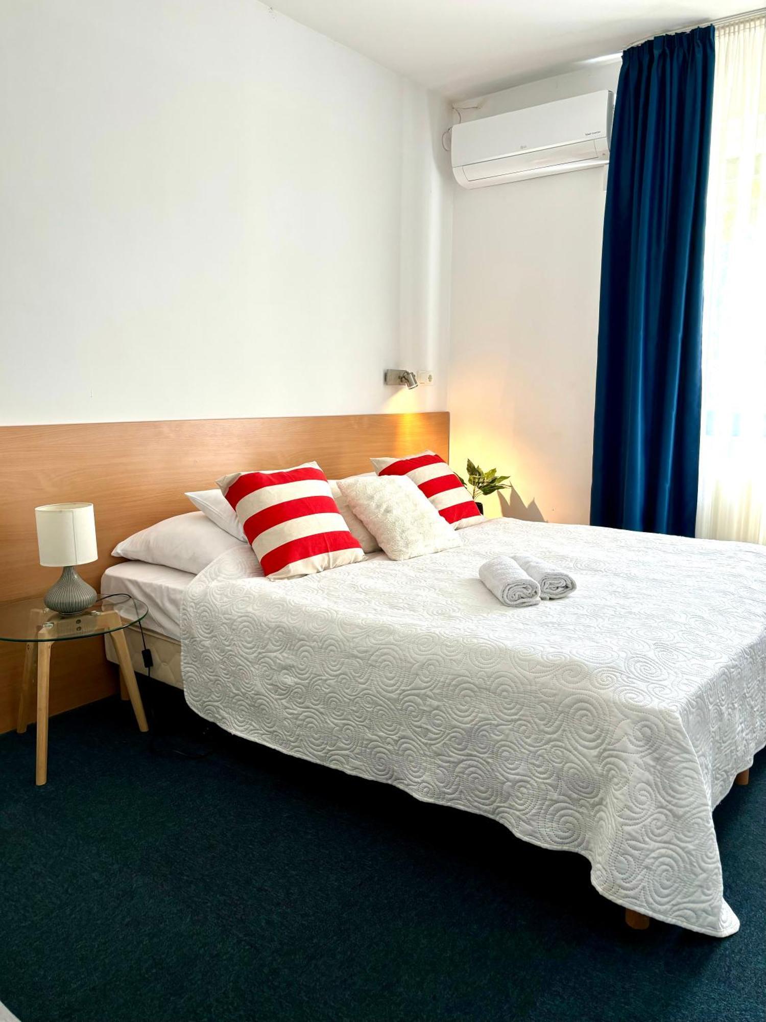 Sziget23 Hotel Ábrahámhegy Екстериор снимка